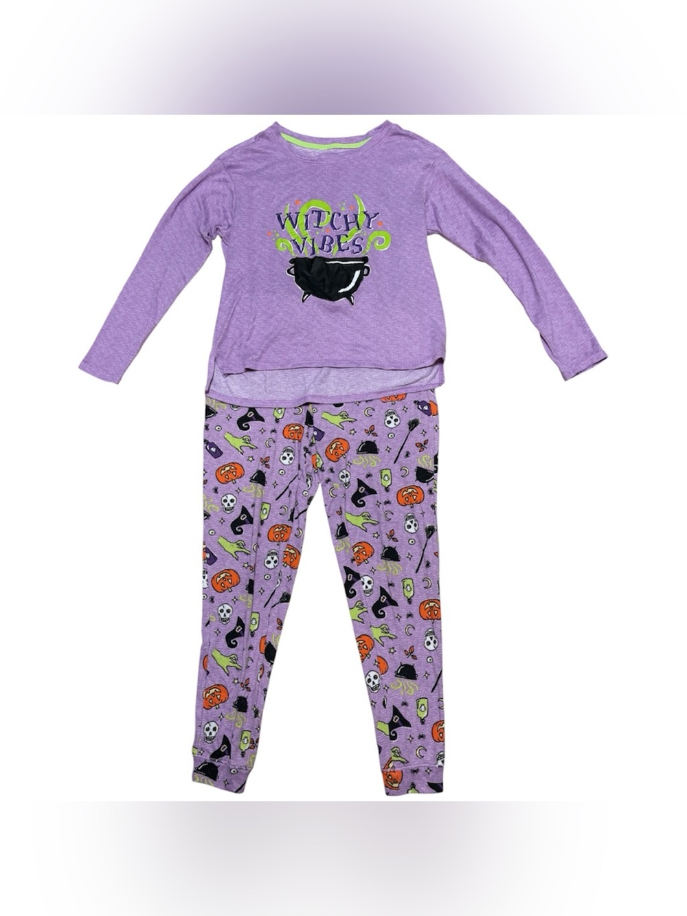 5for20 Way to celebrate women’s Halloween purple pajama set 💜🎃